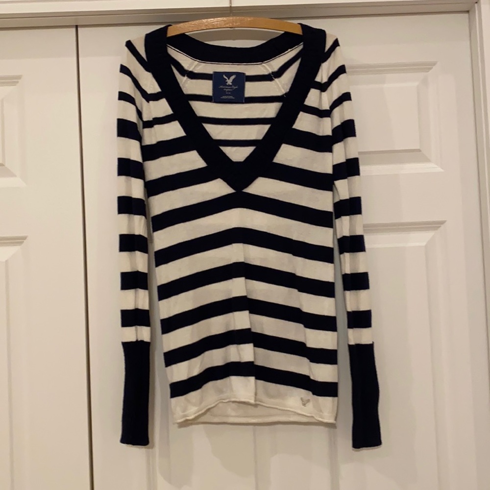 American Eagle stripped sweater, black and white